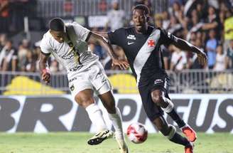 Lateral-esquerdo Lucas Piton perdeu a condição de titular absoluto da equipe após série de atuações ruins –