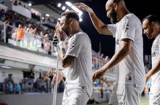 Comentário de Drogba no post em homenagem a Vini Jr –