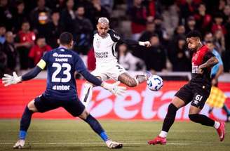 Corinthians busca valorização por Matheuzinho após títulos e propostas recusadas –