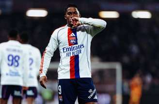 Endrick tem nove participações em gols em oito jogos pelo Lyon –