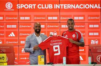 Seis novos reforços estarão à disposição do treinador Paulo Pezzolanno –