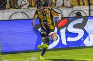 Rômulo ficou de fora da partida da fase de grupos do Paulistão –