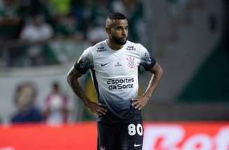 Alex Santana completa cinco meses de esquecimento no Corinthians –