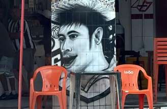 Neymar compartilha foto com desenho dele no centro de Santos –