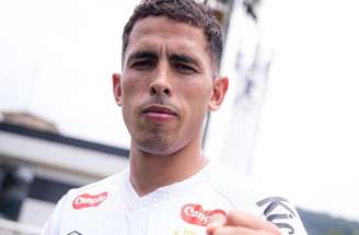 Santos anuncia a contratação do volante Christian Oliva –