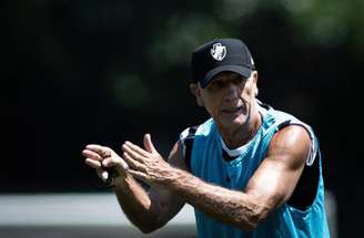 No começo de sua terceira trajetória pelo Vasco, Renato Gaúcho comandou somente dois treinos –
