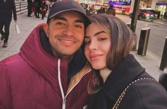 Stories de Caroline Campos sobre o caso –