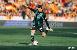 Thauvin comemora golaço em vitória fácil do Lens sobre o Metz, pelo Francês –