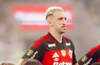 Ortiz em cobrança de pênalti contra o Fluminense –