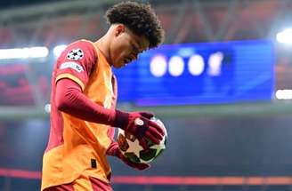 Gabriel Sara bateu o escanteio que gerou o gol de Lemina contra o Liverpool nesta terça-feira –