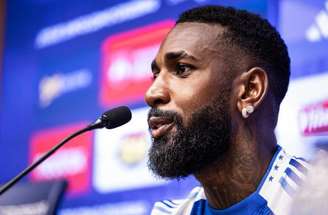 Gerson em jogo contra o Botafogo –