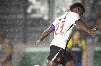 Palmeiras e Vasco fizeram um jogo de muita entrega em campo –