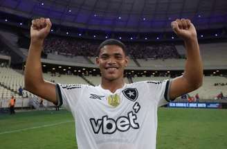 Huguinho em ação pelo Botafogo –