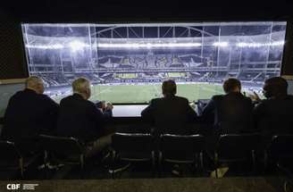 Ancelotti esteve presente no Niltão em jogo do Botafogo na Libertadores 2025 –