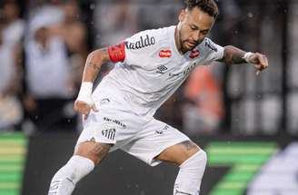 Neymar treinou ao longo da semana com foco no duelo diante do Corinthians –