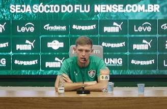 Castillo fo destaque com a camisa do Lanús –