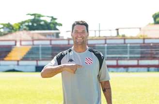 Thiago Neves integrou a comissão técnica do Bangu na reta final do Carioca –