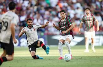 Savarino teve atuação de destaque na vitória do Fluminense sobre o Athletico –