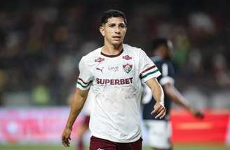 Savarino assume protagonismo no Fluminense ao lado de Lucho Acosta –