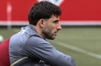 São Paulo prepara projeto para renovar com Calleri –