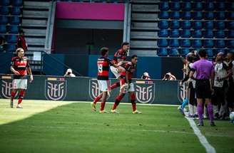 Flamengo garantiu classificação jogando em Quito diante do Olímpia –