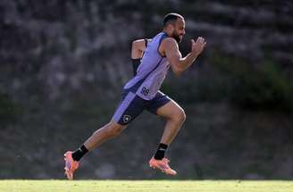 Arthur Cabral interessa ao Corinthians –