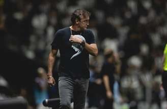 Cuca estava no Atlético quando foi demitido em agosto de 2025. Até a vinda ao Santos, estava sem clube –