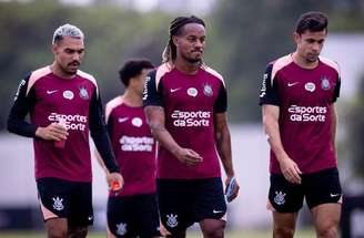 Depay não jogou contra a Chape –