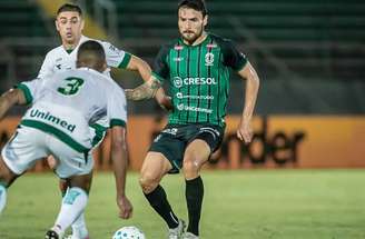 Maringá e Goiás travaram duelo equilibrado no Paraná. No fim, a classificação foi esmeraldina –