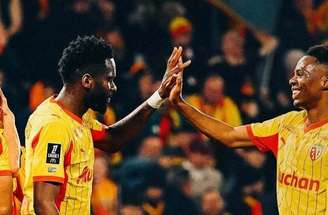 Lens volta a campo somente após a Data Fifa –