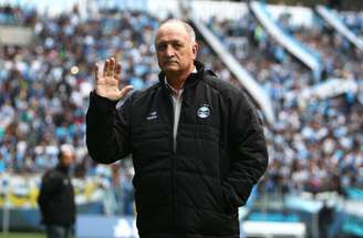 Felipão em Brasil 2 x 2 Inglaterra, amistoso disputado no Maracanã – Rafael Ribeiro/CBF