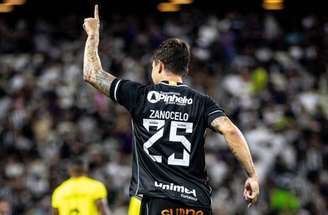 Zanocelo comemora o gol do Ceará.