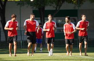 Jogadores atuam no futebol local viajaram até a Jordânia de ônibus –