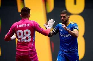 Kelvin fez seis gols contra o Dibrados –