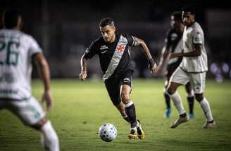 Pedrinho abriu o jogo sobre reforços para o meio do Vasco –