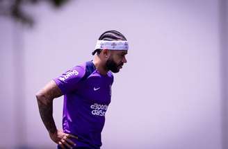 Depay sofreu sua sétima lesão no Corinthians –