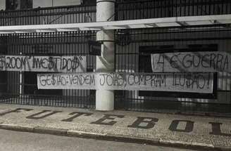 Má sequência de resultados quase tirou o Santos das quartas de final do Paulistão. Mais tarde, perderia para o Novorizontino –