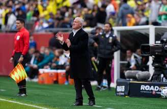 Didier Deschamps durante amistoso entre Brasil e França –