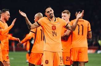 Van Dijk marcou o primeiro gol da Holanda – Reprodução / Onsoranje