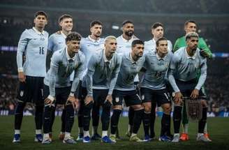 Léo Pereira na cola de Konaté no jogo contra a França –