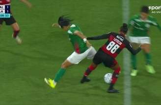 Vivi Holzel em destaque. Goleira do Flamengo foi uma das protagonistas do empate com o Palmeiras.