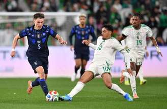 Arrascaeta foi titular do Uruguai-