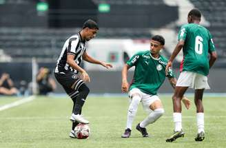 Palmeiras derrubou uma sequência de oito jogos de invencibilidade do Botafogo como mandante no Sub-20 –
