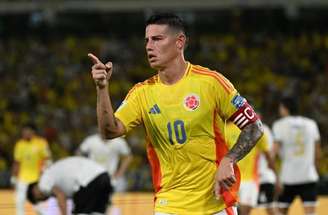 James em partida contra a França –