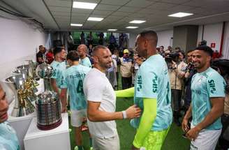 Weverton é o goleiro mais vencedor da história do Palmeiras –
