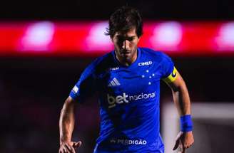 Lucas Silva não esconde frustração pela goleada sofrida do Cruzeiro –