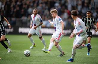 Angers e Lyon ficaram no empate sem gols-