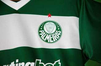 Leila Pereira celebra nova parceria para uniforme alviverde –