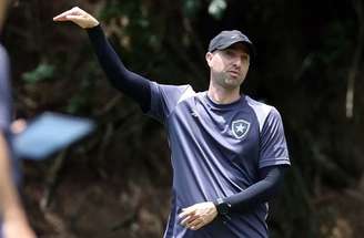 Bellão é ovacionado após a vitória de virada sobre o Vasco –