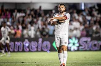 Tomás Rincón precisa de visto para entrar no Equador –